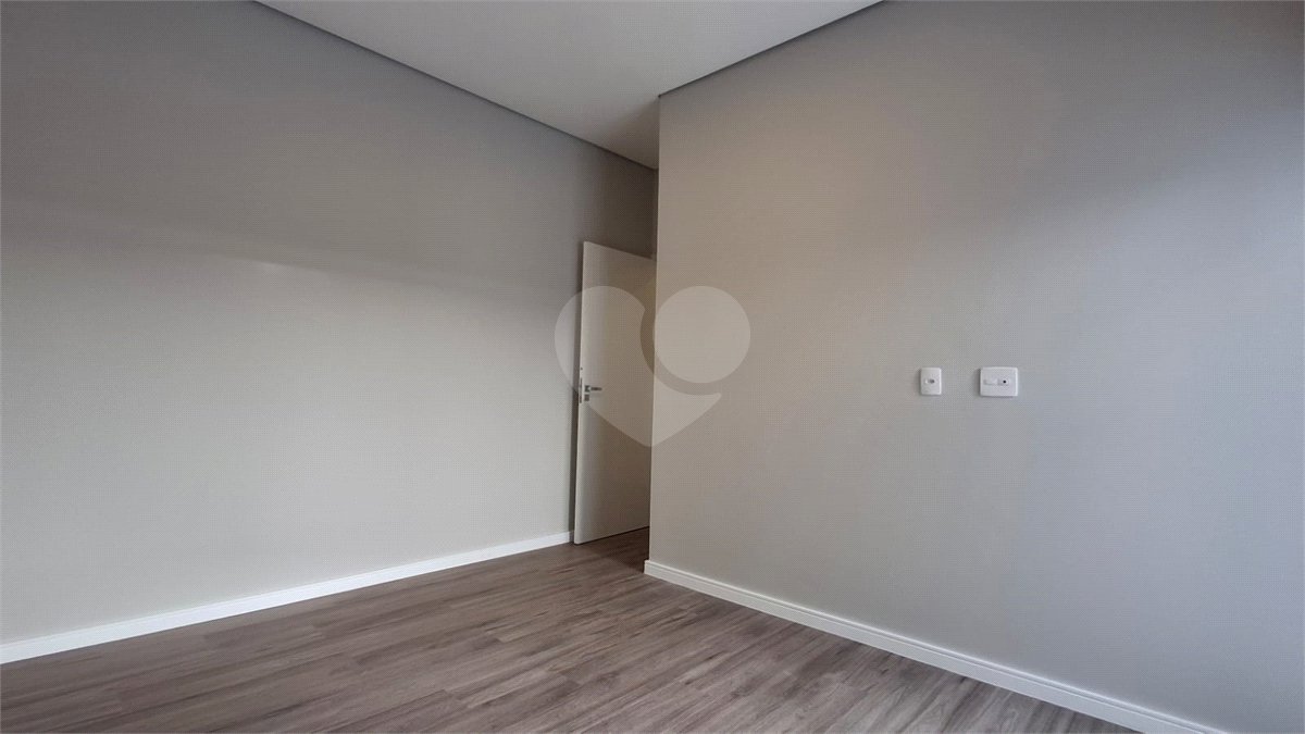Casa à venda com 3 quartos, sendo 1 suíte, no condomínio Jardim Residencial Villagio Ipanema I, Sorocaba - SP