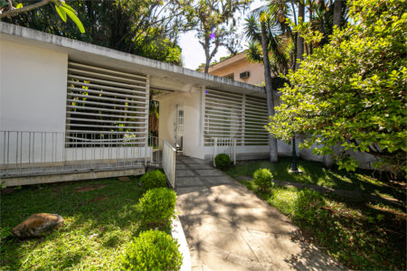 Casa Térrea à venda com 4 quartos, sendo 1 suíte,  em Brooklin Velho, São Paulo, SP