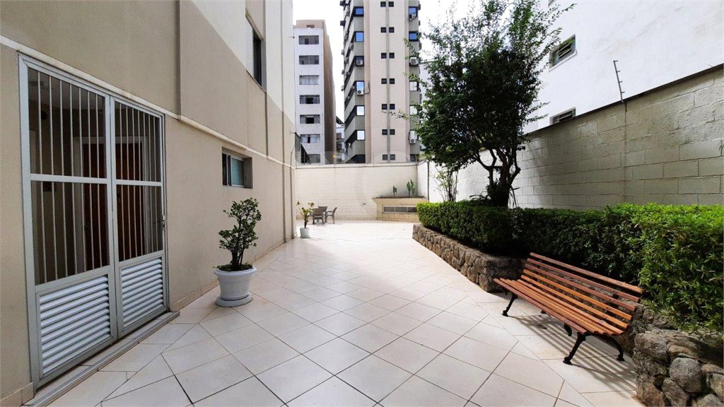 Apartamento à venda com 3 quartos, sendo 1 suíte, em Santa Cecília, São Paulo, SP