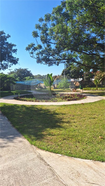 Sobrado à venda com 2 suítes em Jardim Itamaracá, Indaiatuba, SP
