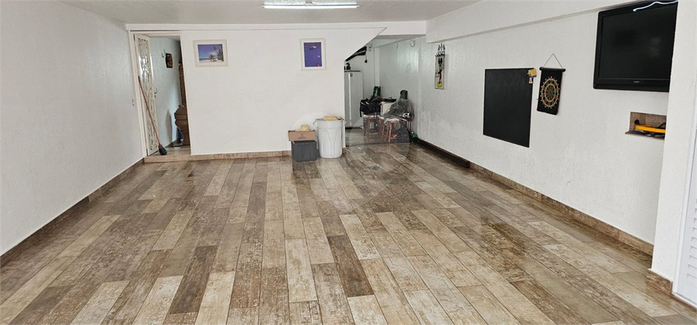 Sobrado à venda com 3 quartos, sendo 1 suíte,  em Vila Regente Feijó, São Paulo, SP
