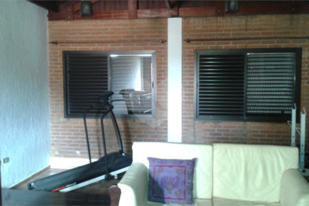 Casa à venda com 3 quartos, sendo 1 suíte, em Vila Mazzei, São Paulo, SP