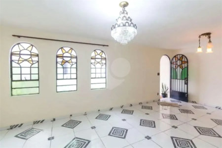 Sobrado à venda com 3 quartos, sendo 1 suíte, em Jabaquara, São Paulo, SP