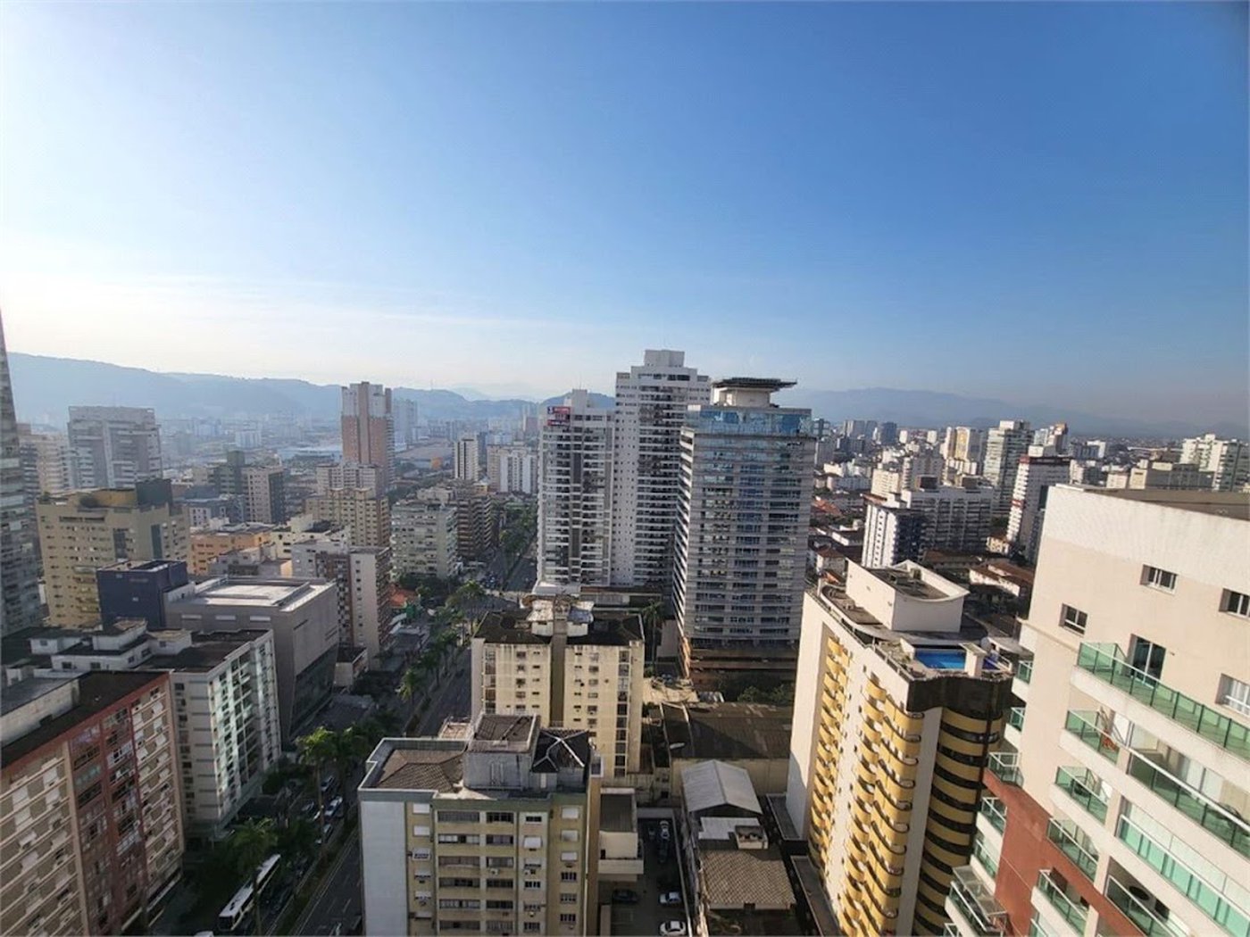 Apartamento Residencial à venda, Gonzaga, Santos - AP0120.