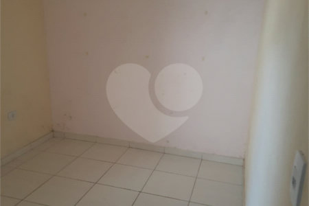 Casa à venda com 3 quartos em Vila Adriana, São José dos Campos, SP