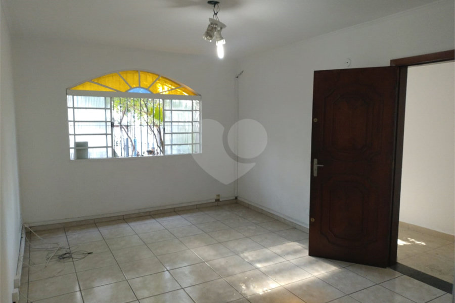 Sobrado à venda com 3 quartos, sendo 1 suíte, em Saúde, São Paulo, SP