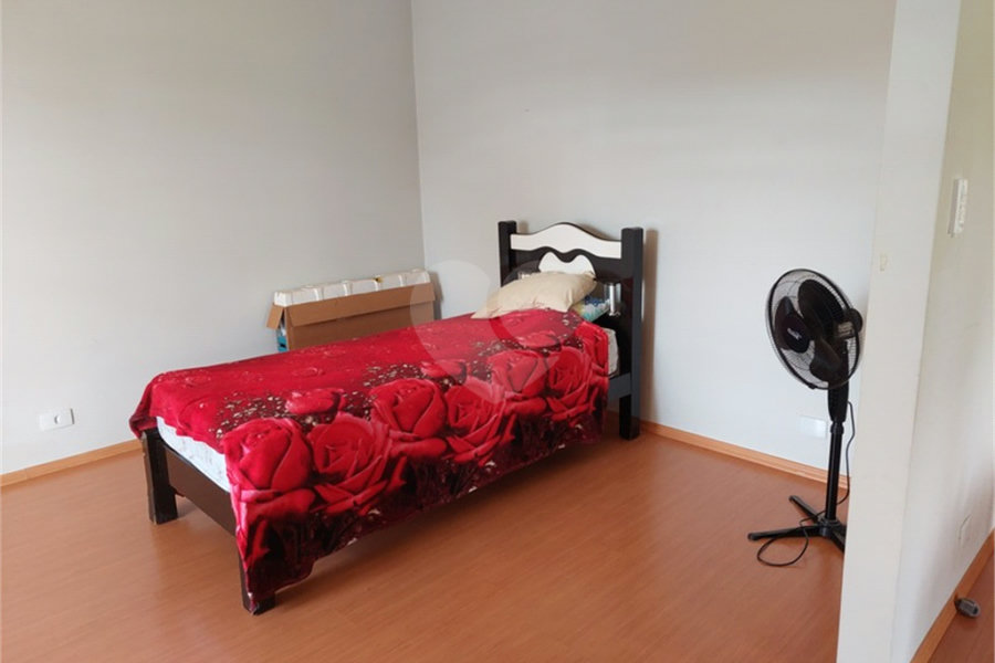 Casa à venda com 5 quartos, sendo 3 suítes, no Centro, Mairiporã, SP