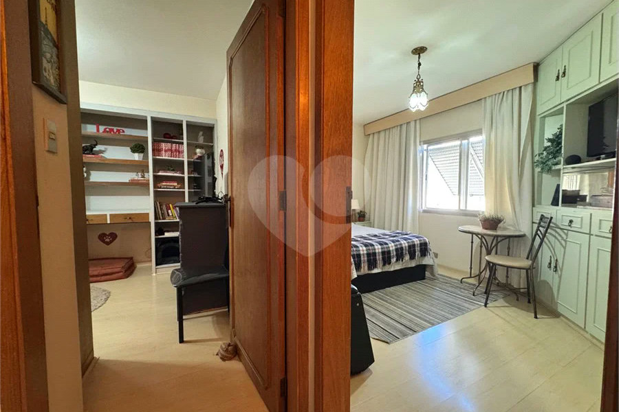 Apartamento à venda com 4 quartos, sendo 1 suíte, em Santana, São Paulo, SP