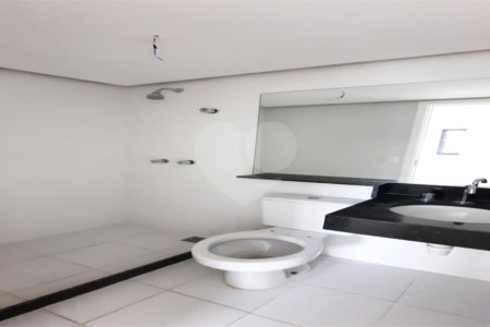 Cobertura à venda com 2 quartos, sendo 1 suíte,  em Tijuca, Rio de Janeiro, RJ