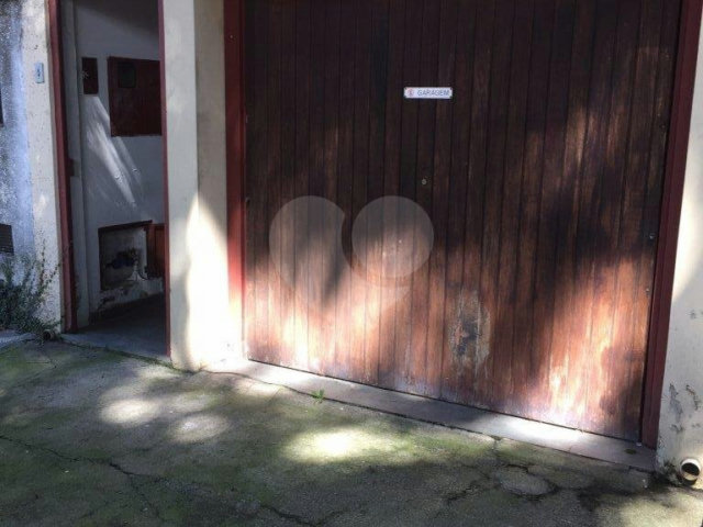 Casa à venda com 4 quartos, sendo 1 suíte,  em Jardim das Laranjeiras, São Paulo, SP