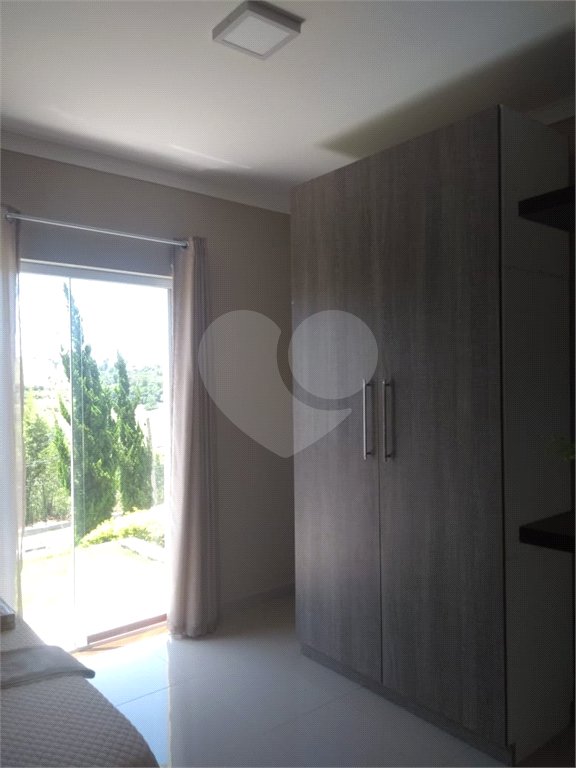 Casa à venda com 3 quartos, sendo 2 suítes,  no condomínio Vale do Sol, Bom Jesus dos Perdões - SP