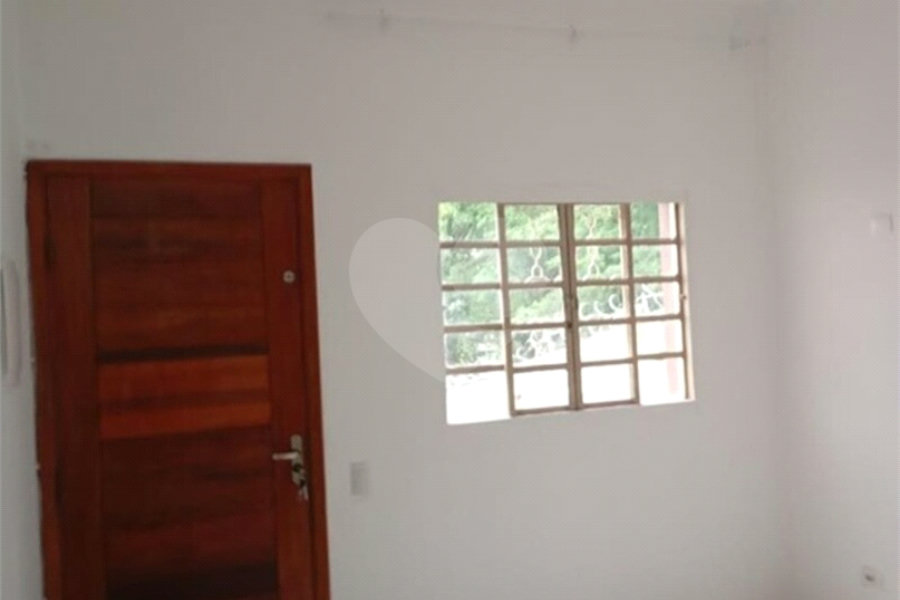 Sobrado à venda com 3 quartos, sendo 1 suíte, em Jardim Las Vegas, Santo André, SP
