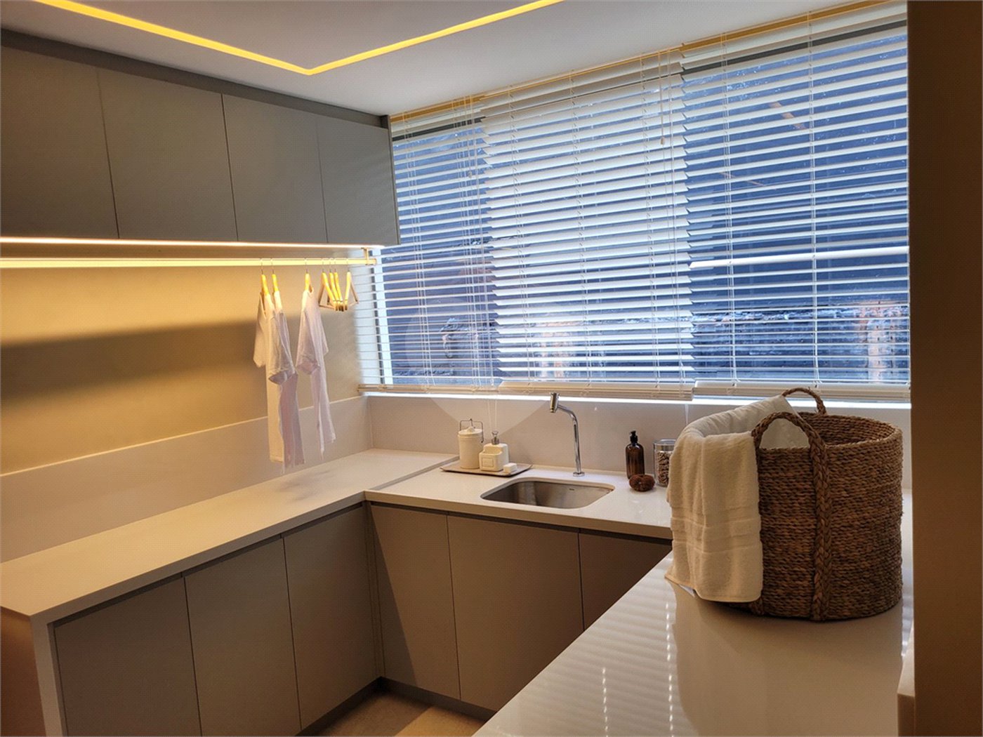 Apartamento à venda com 4 suítes em Vila Madalena, São Paulo, SP