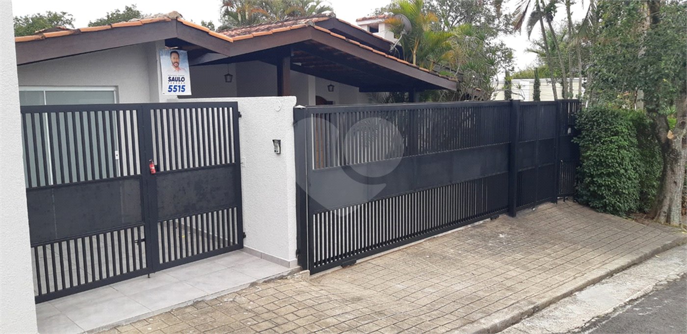 Casa à venda com 3 quartos, sendo 1 suíte, em Vila Santista, Atibaia, SP