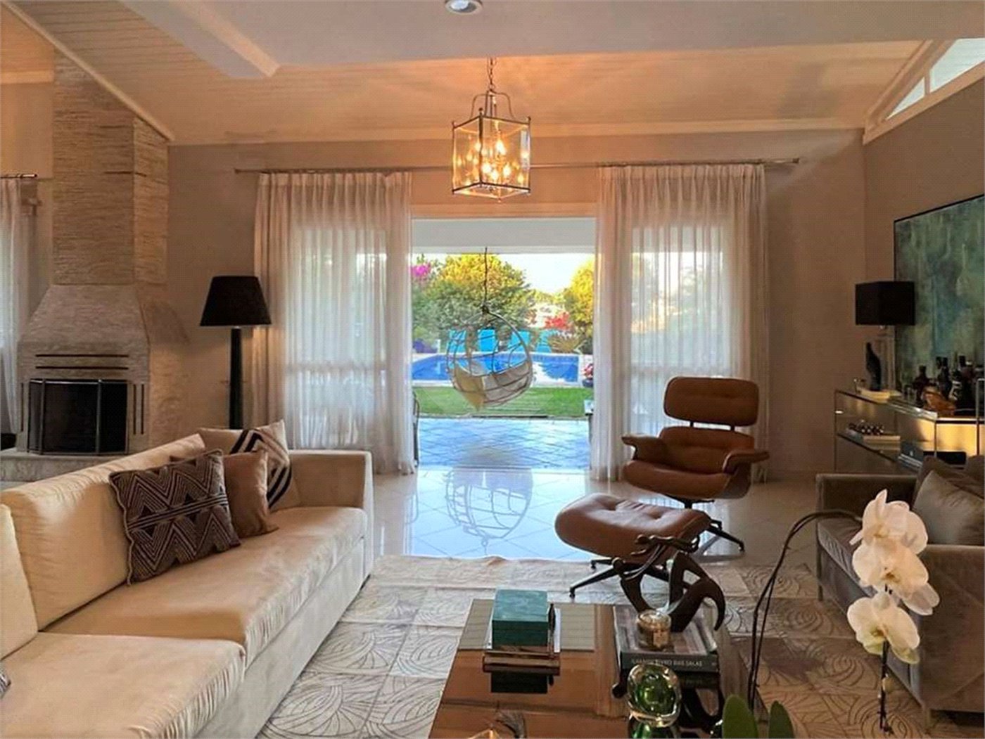 Casa à venda com 4 suítes em Vila Santo Antônio, Cotia, SP