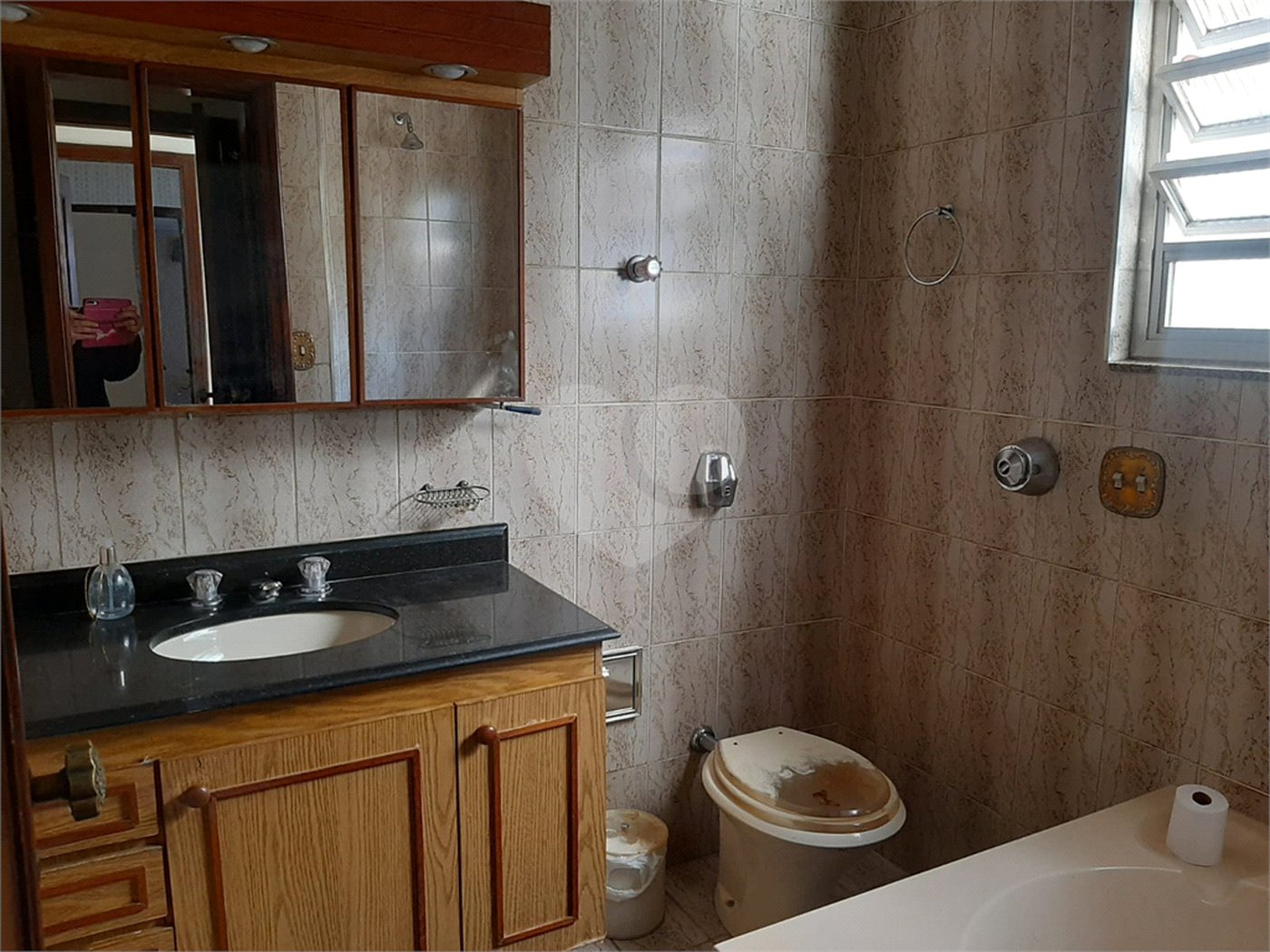 Casa à venda com 4 quartos, sendo 2 suítes, em Jardim Franca, São Paulo, SP