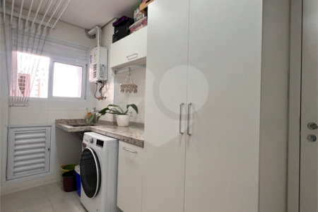 Apartamento à venda com 3 quartos, sendo 1 suíte,  em Vila Suissa, Mogi das Cruzes, SP