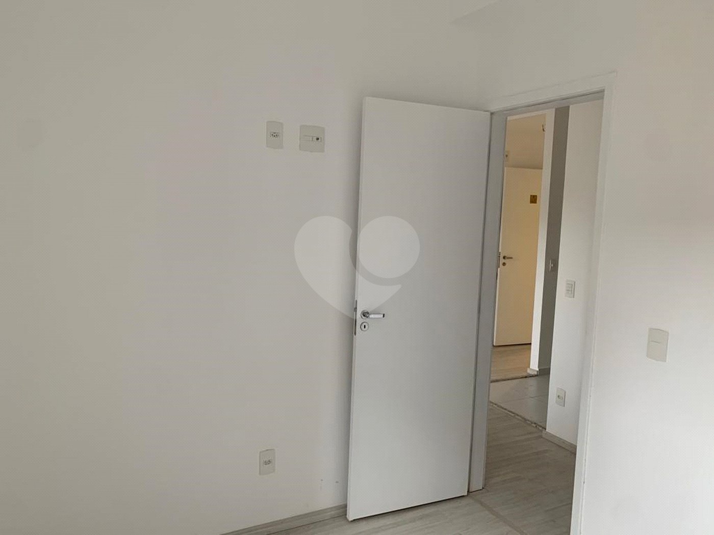 Apartamento à venda com 2 quartos em Tremembé, São Paulo, SP
