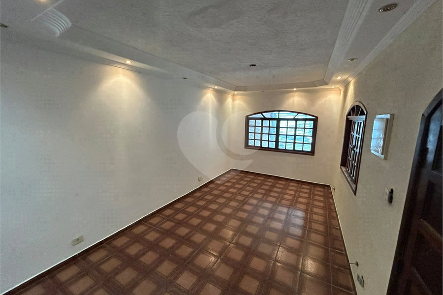Sobrado à venda com 4 quartos, sendo 2 suítes, em Limão, São Paulo, SP