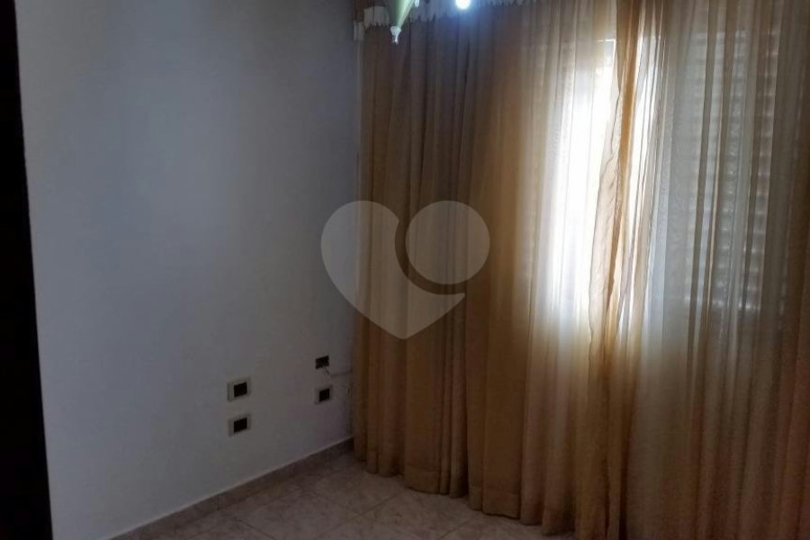 Sobrado à venda com 3 quartos, sendo 1 suíte, em Tremembé, São Paulo, SP
