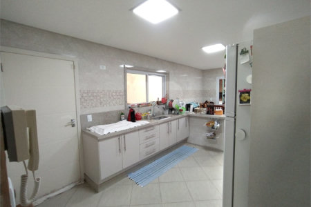 Sobrado à venda com 3 suítes em Vila Mariza Mazzei, São Paulo, SP
