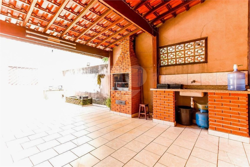 Sobrado à venda com 4 quartos, sendo 1 suíte, em Vila Nova Mazzei, São Paulo, SP