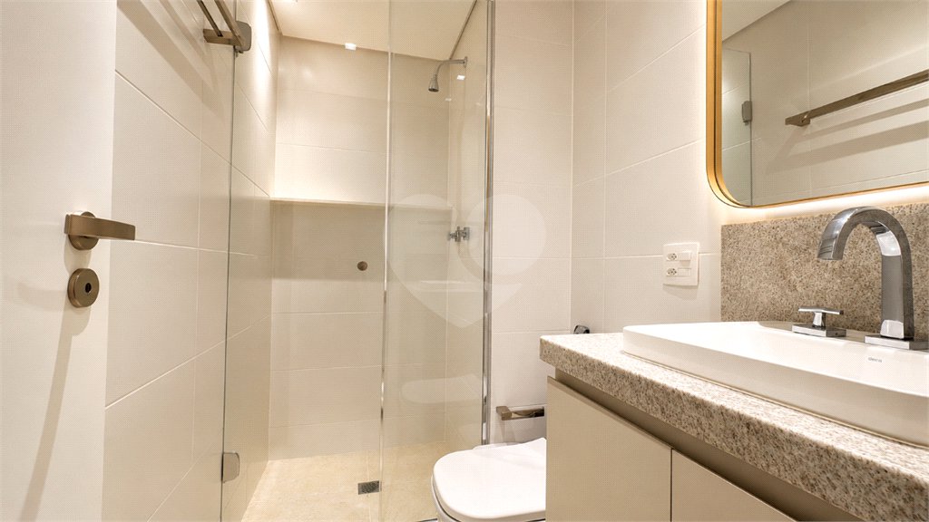 Apartamento à venda com 3 suítes em Indianópolis, São Paulo, SP