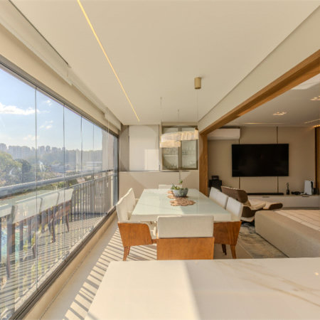 Apartamento à venda com 2 suítes em Santo Amaro, São Paulo, SP