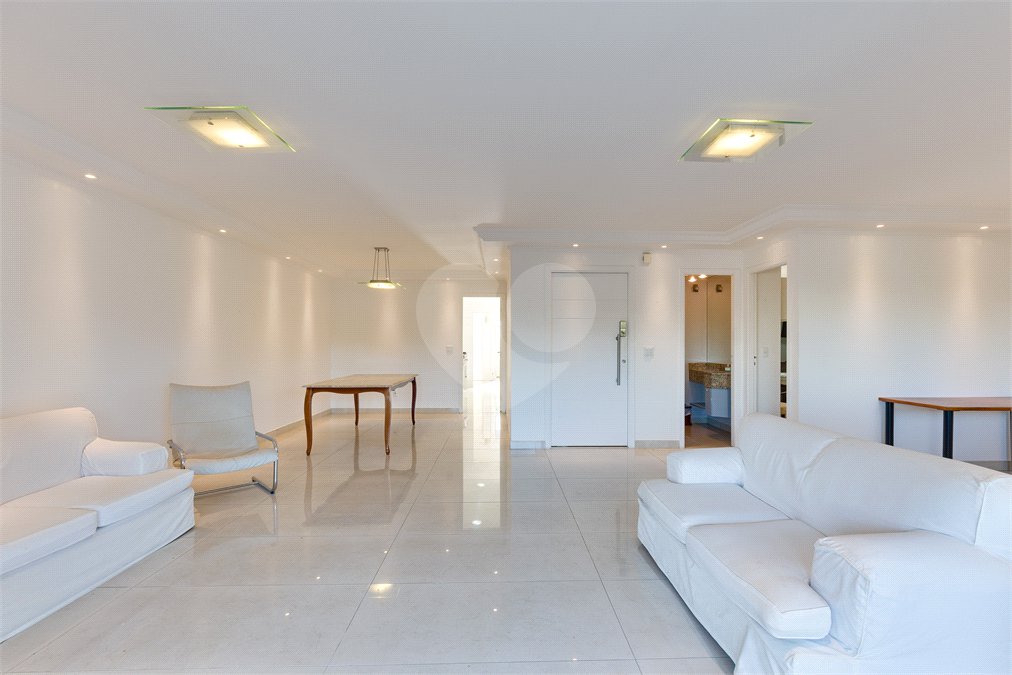 Apartamento à venda com 3 suítes em Alto da Boa Vista, São Paulo, SP