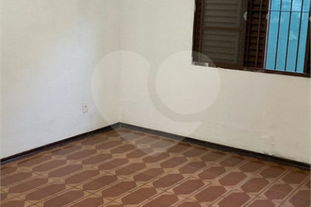 Casa Térrea à venda com 5 quartos, sendo 2 suítes, em Vila Trujillo, Sorocaba, SP