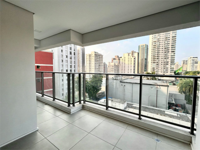 Apartamento à venda com 2 quartos, sendo 1 suíte,  em Brooklin, São Paulo, SP