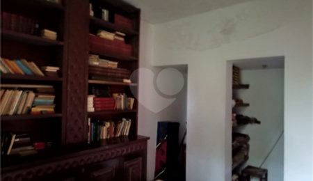 Casa à venda com 4 quartos, sendo 2 suítes,  no condomínio Associação Reserva das Hortênsias, Mairiporã - SP