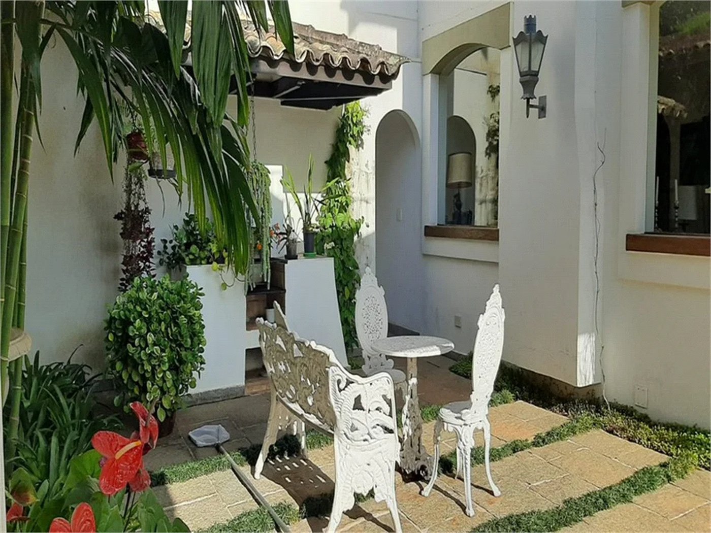 Casa à venda com 5 quartos, sendo 2 suítes,  em Jardim Guedala, São Paulo, SP