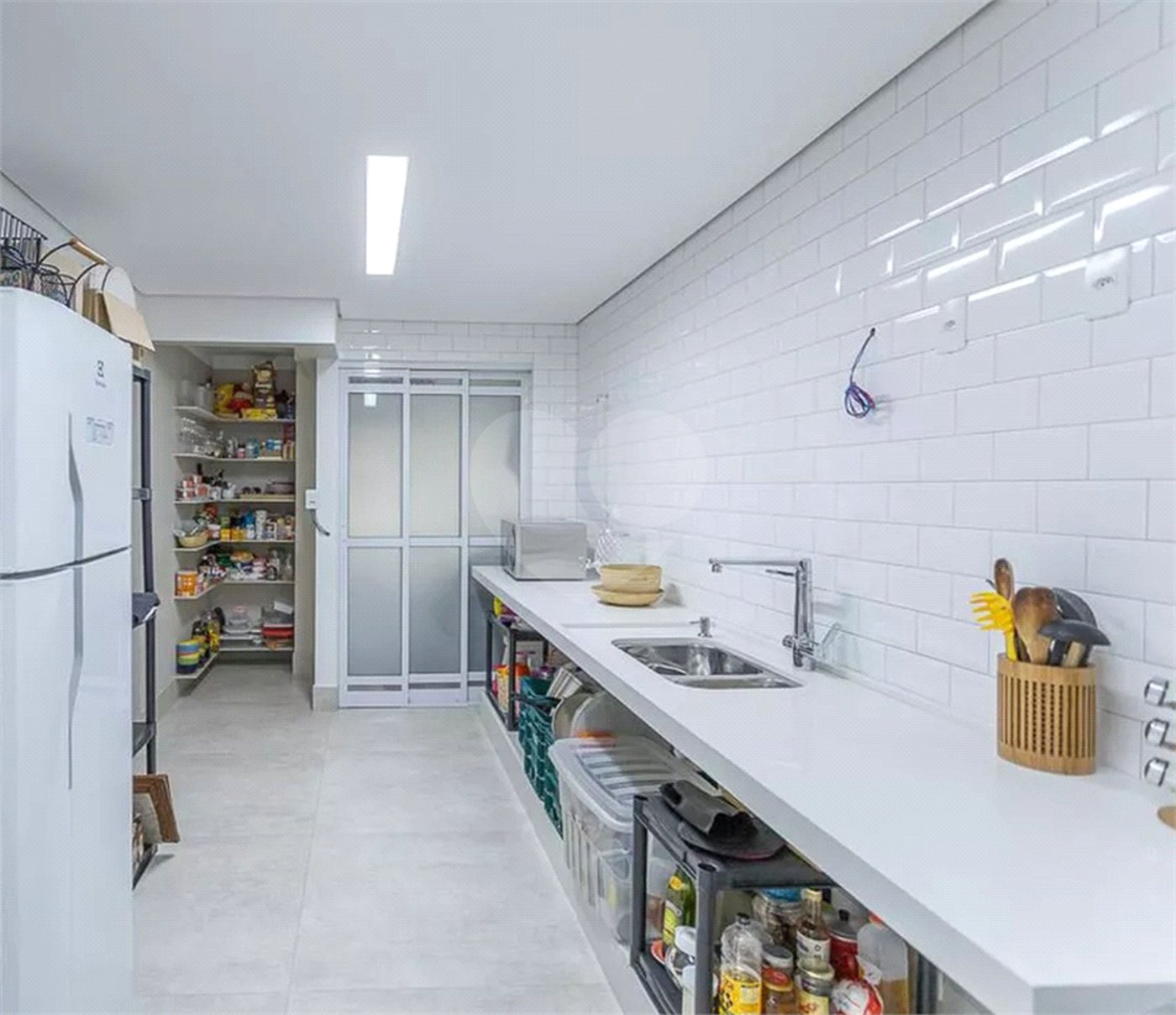 Apartamento à venda com 3 quartos, sendo 1 suíte, em Vila Anastácio, São Paulo, SP