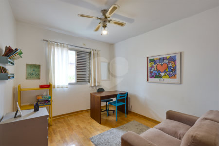 Sobrado à venda com 3 quartos, sendo 1 suíte, em Chácara Santo Antônio (zona Sul), São Paulo, SP