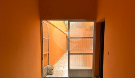 Sobrado para alugar com 2 quartos em Vila Anastácio, São Paulo, SP
