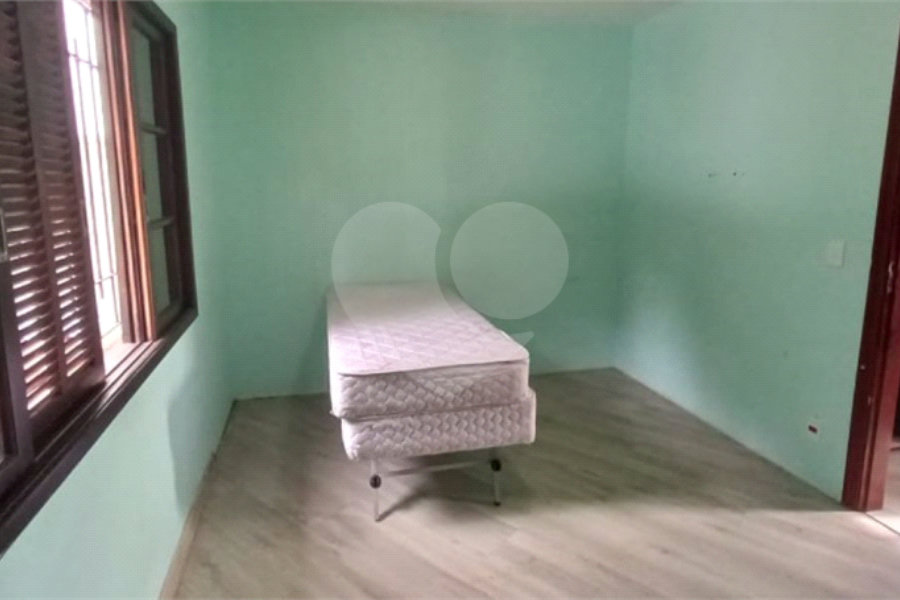 Sobrado para alugar com 3 quartos, sendo 1 suíte, em Parque Maria Domitila, São Paulo, SP