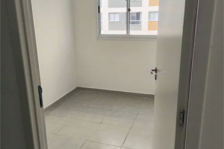Apartamento à venda com 2 quartos em Loteamento Reserva Raposo, São Paulo, SP