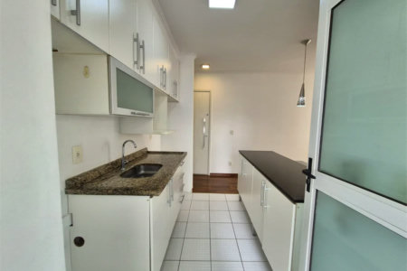 Apartamento à venda com 2 quartos em Vila Anastácio, São Paulo, SP