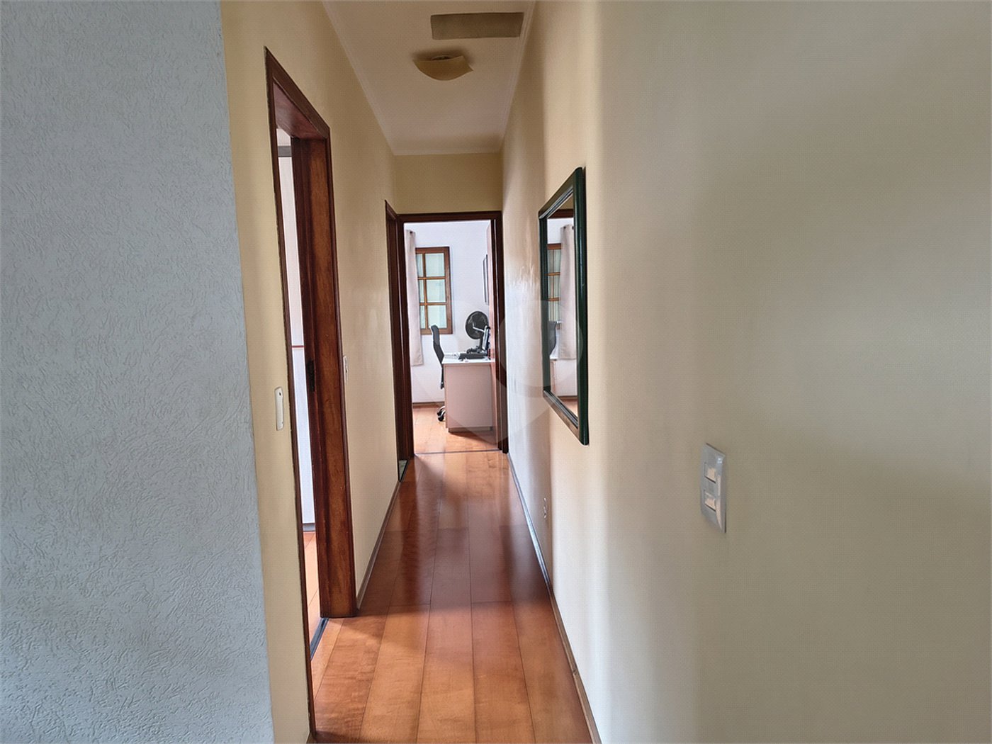 Sobrado à venda com 3 quartos, sendo 1 suíte, em Tremembé, São Paulo, SP