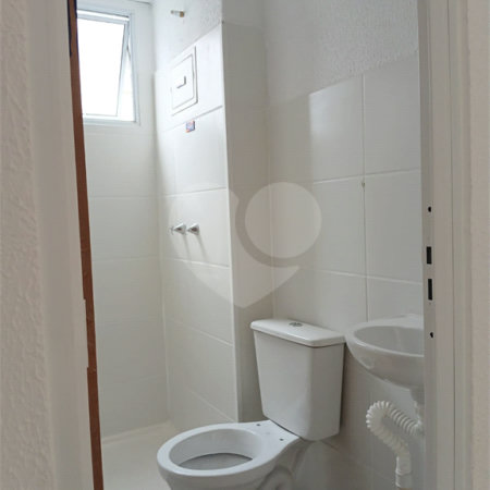 Apartamento para alugar com 2 quartos em Santa Cruz, Rio de Janeiro, RJ