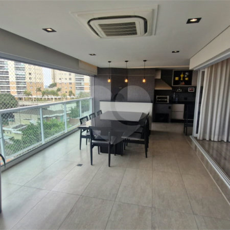 Apartamento à venda com 3 suítes em Santa Teresinha, São Paulo, SP