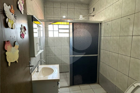 Casa à venda com 4 quartos, sendo 1 suíte,  em Jardim Estoril, Ponta Porã, MS