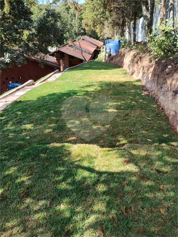 Chácara à venda com 5 quartos, sendo 4 suítes, em Week-end, Jarinu, SP