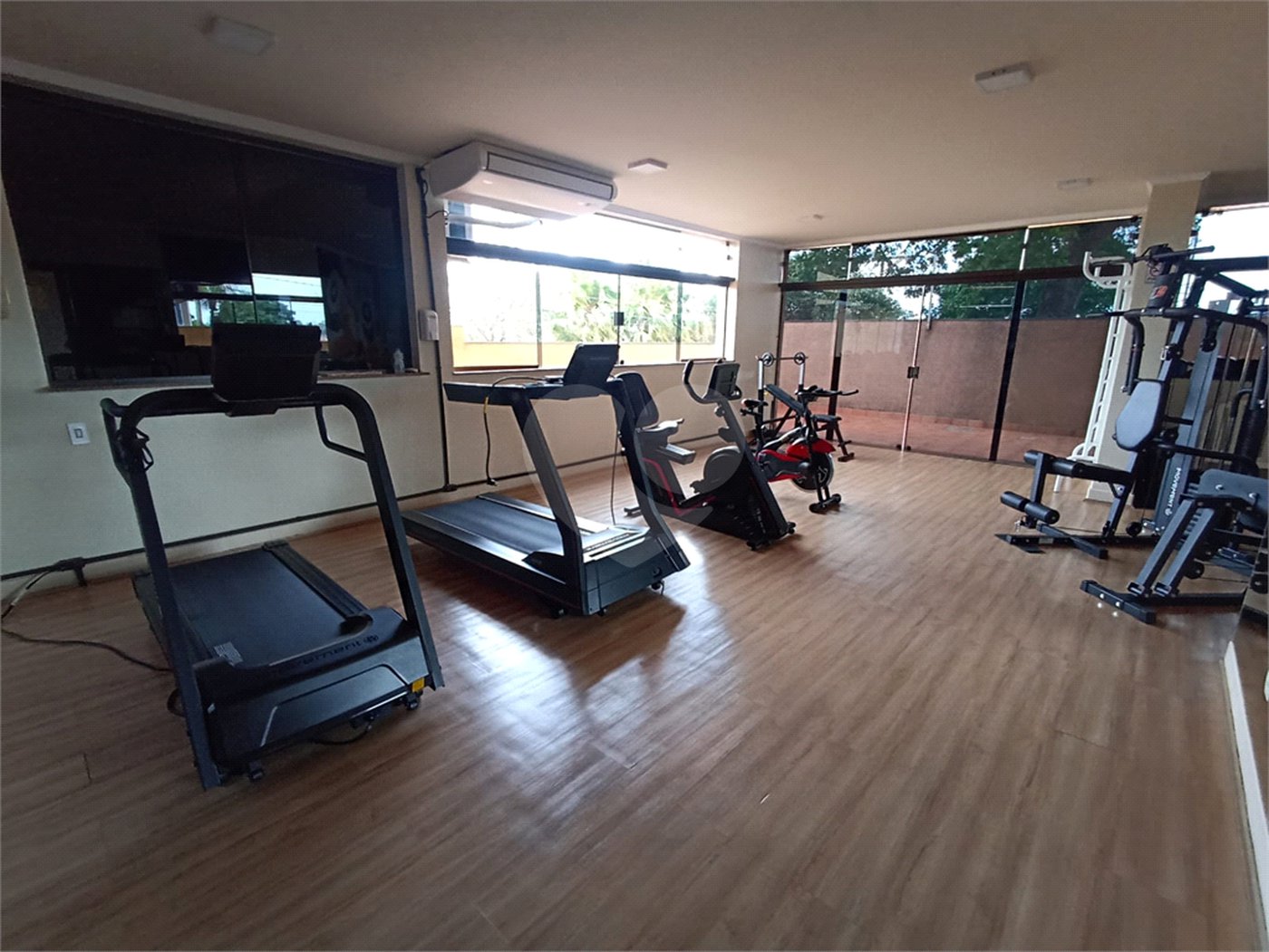 Apartamento à venda com 2 quartos, sendo 1 suíte, em Vila Maria, Itapetininga, SP