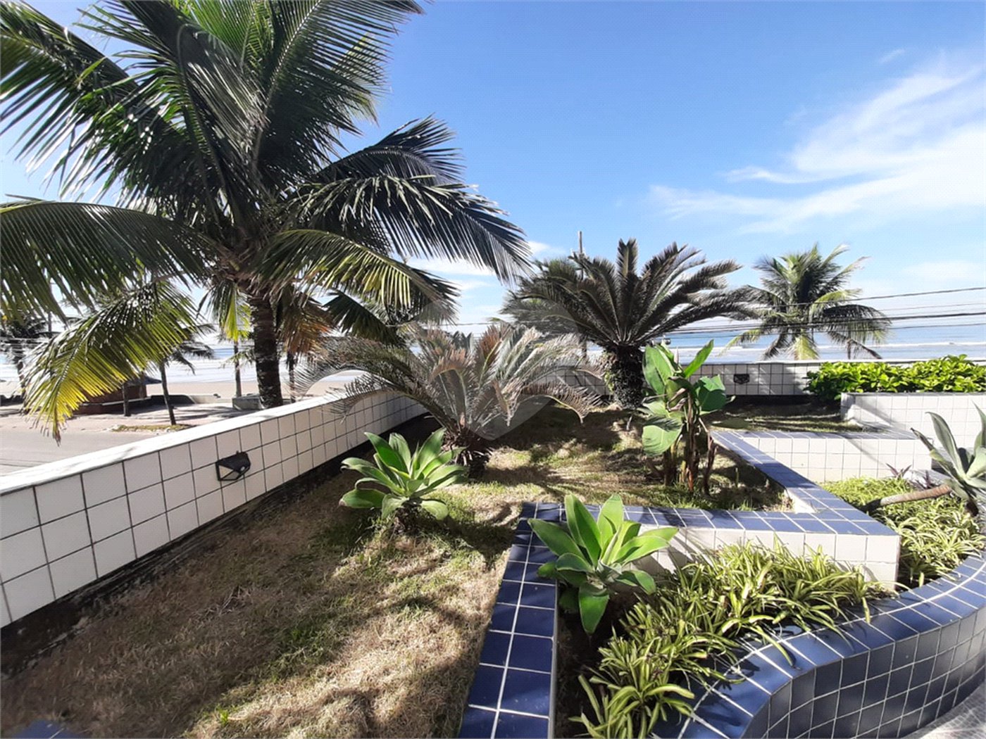 Apartamento à venda com 2 quartos, sendo 1 suíte, em Vera Cruz, Mongaguá, SP