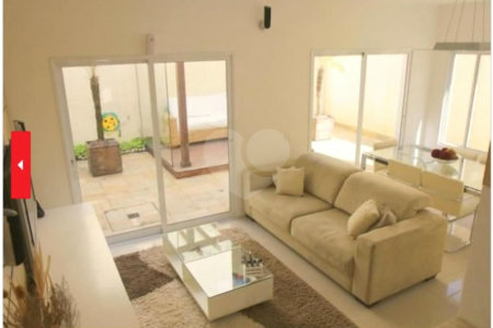 Casa à venda com 3 suítes no condomínio Villaggio Della Hípica, São Paulo - SP