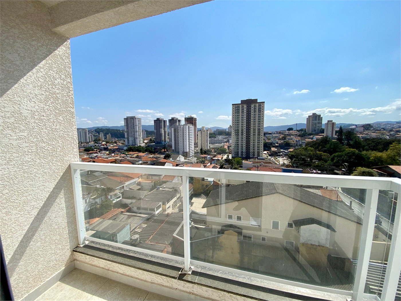 Apartamento à venda com 2 quartos, sendo 1 suíte, em Vila Galvão, Guarulhos, SP