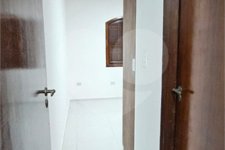 Sobrado à venda com 3 quartos, sendo 2 suítes, em Ferreira, São Paulo, SP