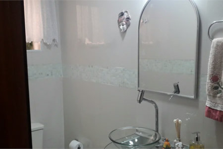 Casa à venda com 3 quartos, sendo 2 suítes,  em Jardim Leonor, São Paulo, SP